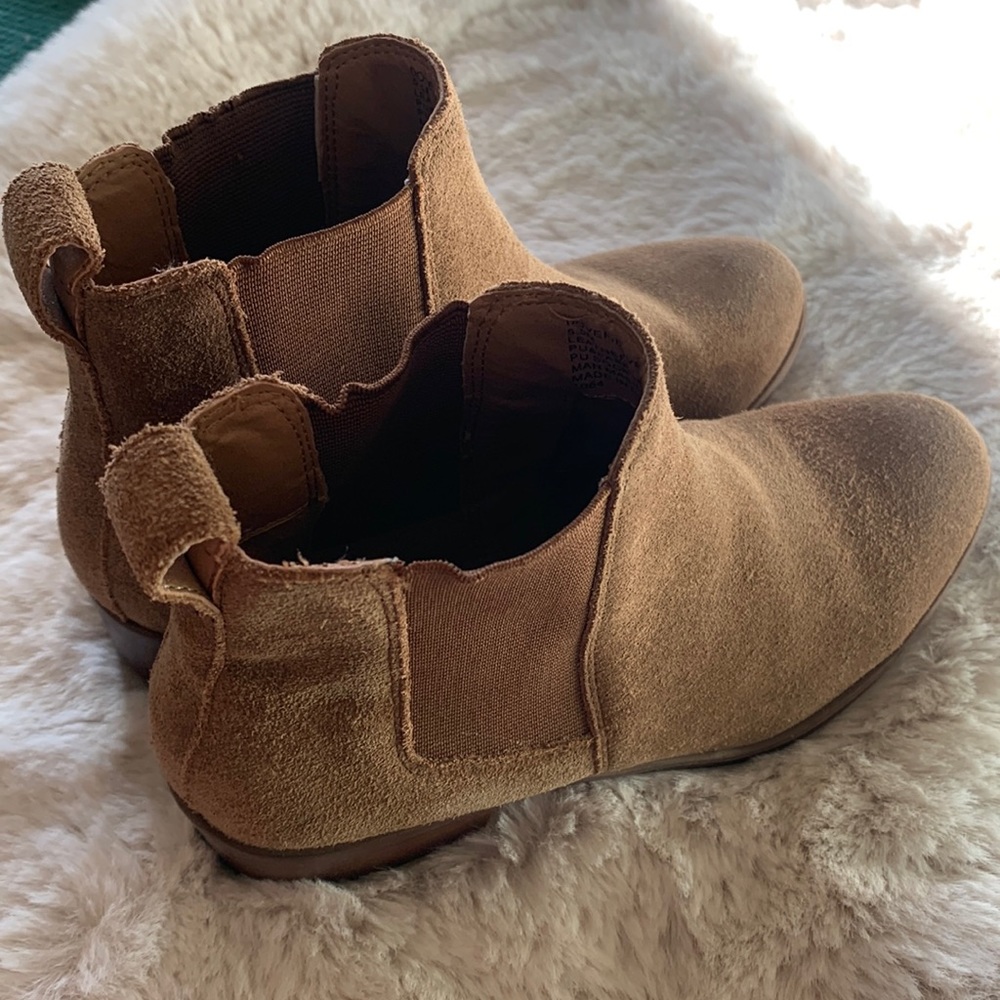 Steve Madden suede ankle booties